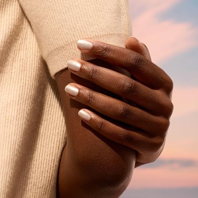 Manucurist Green Flash Solar Shimmer White LED Gel Nail Polish | LED Gel Polish & Semi-Permanent Nail Varnish, UV Nail Lamp - 12-Free, Bio-Sourced, Vegan, Made in France, 0.5 fl oz